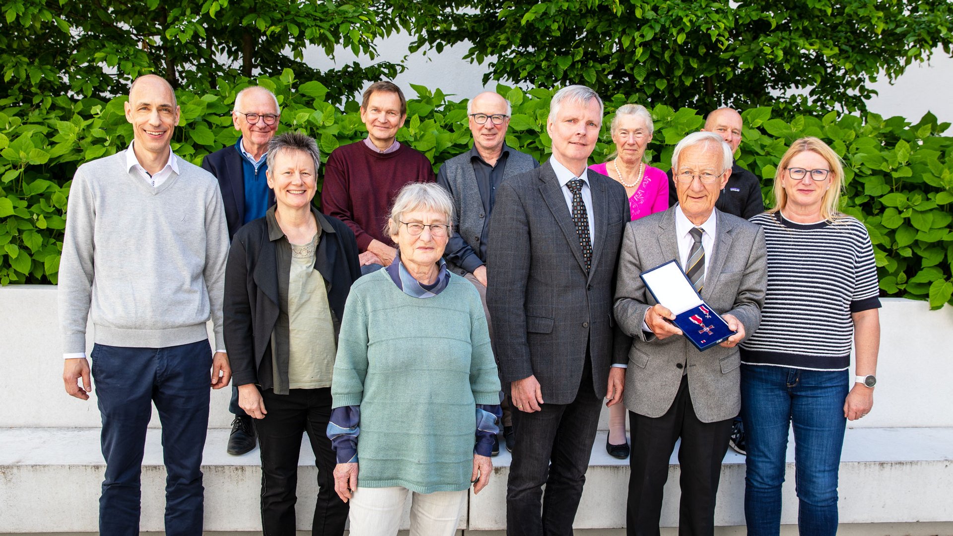 Ein Teil der ZKBS mit Herrn Prof. Dr. Dr. Wildfried Wackernagel und seinem Niedersächsischen Verdienstkreuz auf der 262. Sitzung